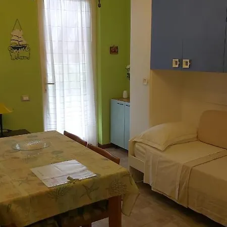 G&g3 Monolocale Con Giardino