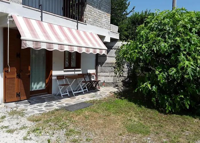 G&g3 Monolocale Con Giardino *